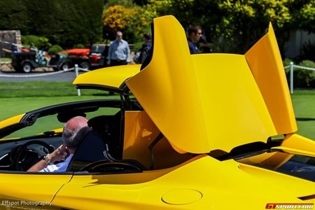 McLaren MP4-12C Spyder - Không thể quyến rũ hơn - 11 McLaren cho biết, mui xe MP4-12C Spider có thể xếp hoặc mở ngay cả khi xe đang chạy ở tốc độ 30km/h
