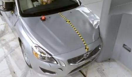 Xe Mercedes, Lexus, Audi bị chấm điểm an toàn kém