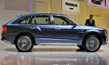 Bentley tính chuyện sản xuất xe chống đạn - 1 Xe Bentley EXP 9 F concept tại Triển lãm ô tô