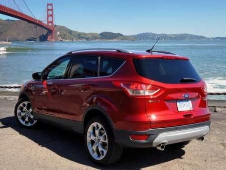 Ford lại triệu hồi xe Escape do nguy cơ cháy - 1 Ford lại triệu hồi xe Escape do nguy cơ cháy