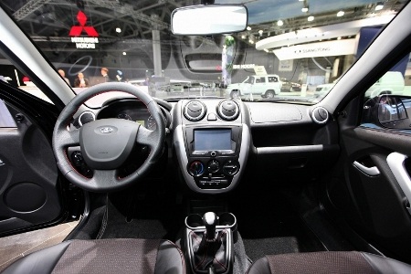 Granta Sport - Xe tính năng vận hành cao của Lada - 5 Nhật Minh