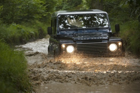 Land Rover “rón rén” cải tiến dòng Defender