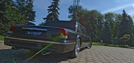 ZIL trình làng xe limousine hạng nặng - 2 ZIL trình làng xe limousine “hạng nặng”