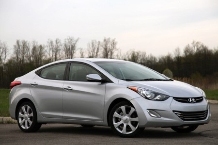 Mỹ mở rộng điều tra an toàn đối với xe Hyundai Elantra - 1 Xe Hyundai Elantra phiên bản 2012