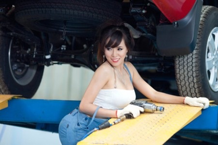 Cùng hotgirl đi sửa xe - 10 Photo: