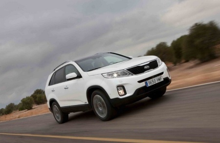 Nhiều thay đổi ở xe Kia Sorento phiên bản mới - 2 Nhật Minh