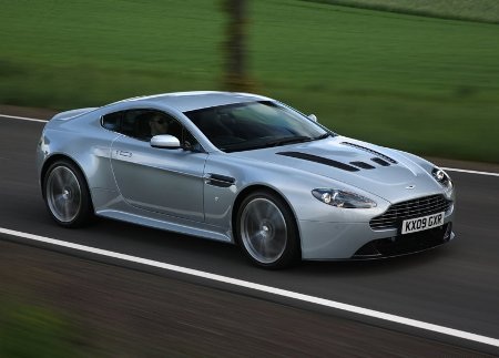 Aston Martin cũng phải triệu hồi xe - 1 Aston Martin cũng phải triệu hồi xe