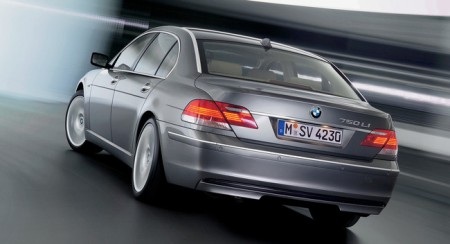 Tổng cộng 7.485 xe BMW 7-Series tại Mỹ sẽ bị triệu hồi