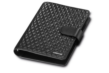 Bìa sổ bằng da hiệu Mercedes, giá 184,9 euro (236 USD)