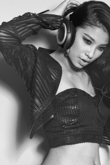 Tổng thể tai nghe Sennheiser HD 439 thể hiện thứ âm thanh nhẹ nhàng, bay bổng