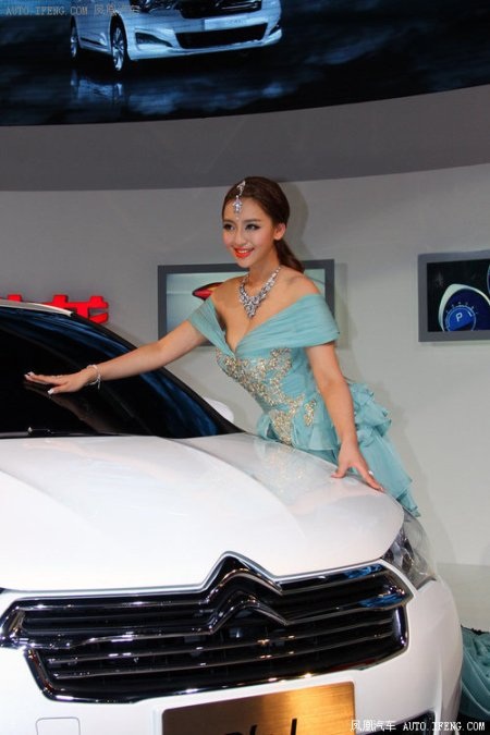 Ngắm người đẹp tại Triển lãm ô tô Quảng Châu - 8 Nhật Minh