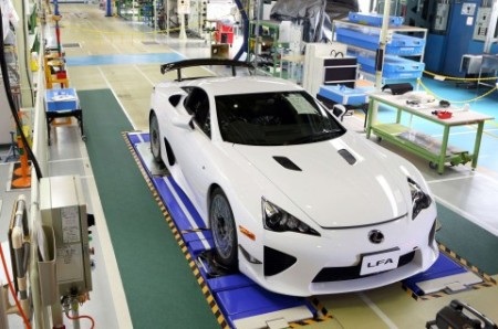 Ngừng sản xuất siêu xe Lexus LF-A - 1 Chiếc LF-A cuối cùng đã xuất xưởng