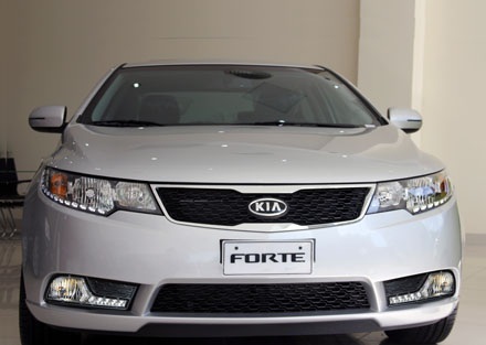 Trường Hải ra mắt xe KIA Forte phiên bản mới - 2 Trường Hải ra mắt xe KIA Forte phiên bản mới