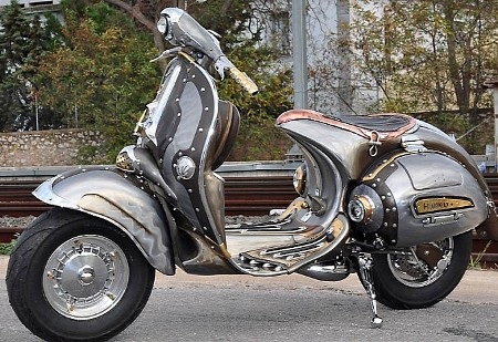 Xem thêm ảnh cận cảnh xe