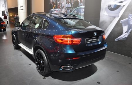 Toàn cảnh Triển lãm ô tô Brussels 2013 - 4 BMW X6 4.0d (Ảnh: GTSpirit)