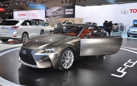 Toàn cảnh Triển lãm ô tô Brussels 2013 - 11 Lexus LF-CC (Ảnh: GTSpirit)