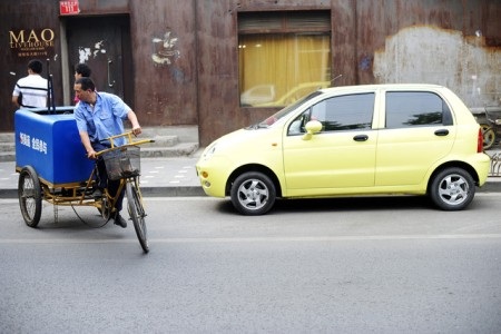 Nhà thiết kế Hakan Saracoglu năm nay 47 tuổi, là người Đức gốc Thổ Nhĩ Kỳ