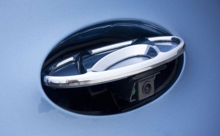 Camera hỗ trợ quan sát lùi