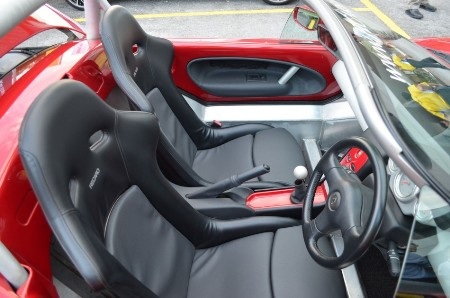 Động cơ đặt sau