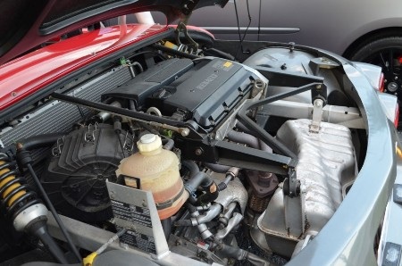 Động cơ đặt sau