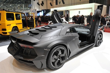 Lamborghini Aventador khoác “áo lạ” - 5 Logo của nhà độ Mansory