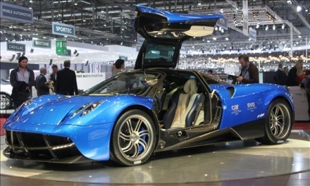 Xế độc và lạ tại Triển lãm ô tô Geneva 2013 - 14 Siêu xe lạ mắt này được hãng Pagani của Ý cho ra đời nhằm