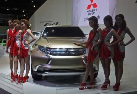 Mitsubishi GR-HEV Concept - Tương lai của Triton - 7 Nhật Minh
