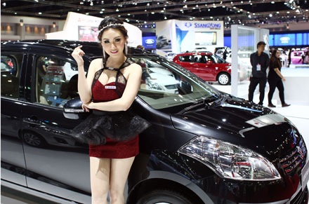 Rộn ràng người đẹp tại Triển lãm ôtô Bangkok 2013 - 20 Triển lãm ô tô Bangkok 2013 mở cửa đón khách tham quan từ ngày 27/3 đến 7/4.