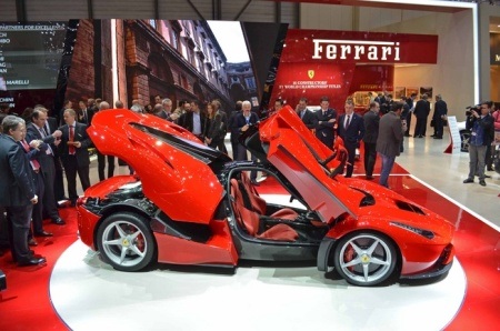 Diện kiến siêu xe kế nhiệm huyền thoại Ferrari Enzo - 3 Ferrari cho biết chỉ sản xuất 499 chiếc LaFerrari