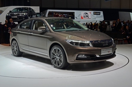 Hãng xe Trung Quốc Qoros ra xe mới - 11 Hãng Qoros hứa hẹn đây sẽ là mẫu sedan Trung Quốc đầu tiên đạt xếp hạng an toàn EuroNCAP 5 sao