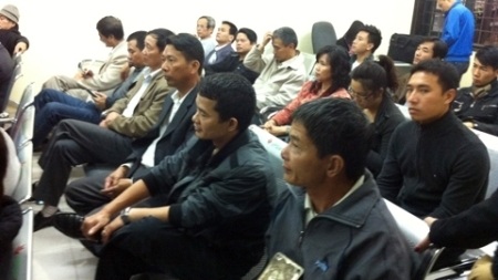 Đã phát hiện xe gian qua khâu 'sang tên, đổi chủ' - 2 Nhiều người dân băn khoăn trong việc thực hiện thông tư 12 của Bộ Công an