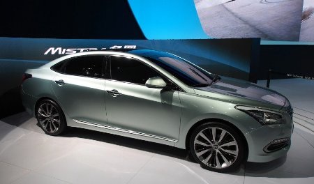 Hyundai trình làng xe Sonata "mini" - 6 Triển lãm ôtô Thượng Hải 2013 diễn ra từ ngày 20-29/4/2013.