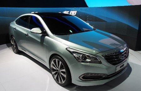 Hyundai trình làng xe Sonata "mini" - 5 Triển lãm ôtô Thượng Hải 2013 diễn ra từ ngày 20-29/4/2013.
