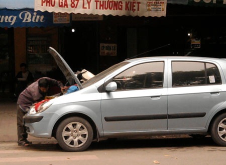 Chỉ mất 2 phút cà số khung số máy là kiếm được 500.000 đồng