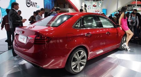 Chery gây bất ngờ với mẫu Alpha 7 Concept - 8 Cụm đèn hậu thoảng chút phong cách BMW