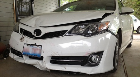 Liên tiếp hai vụ khiếu nại xe Camry tăng tốc mất kiểm soát - 1 Liên tiếp hai vụ khiếu nại xe Camry tăng tốc mất kiểm soát