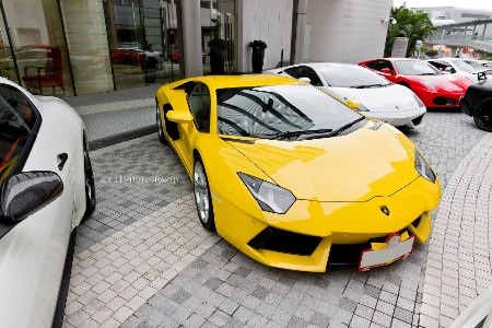 Đại hội siêu xe Lamborghini ở Hồng Kông - 5 Aventador vàng nổi bật