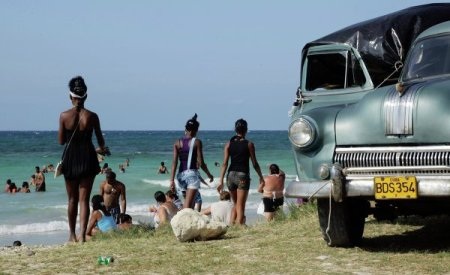 Cuba - Thiên đường xe cổ - 5 Người bản xứ gọi những chiếc taxi cổ ở