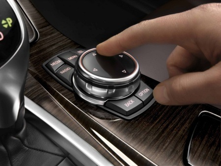 Thay đổi nhỏ cho xe BMW 5-Series 2014 - 9 Trung Đức