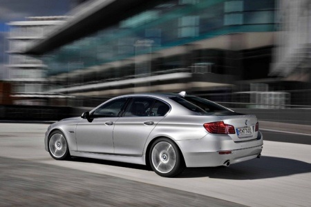 Thay đổi nhỏ cho xe BMW 5-Series 2014 - 4 Trung Đức