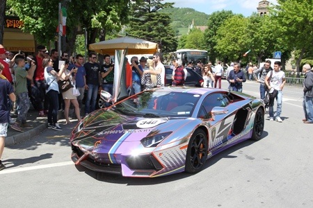 Một số xe đến với sự kiện trong “trang phục” lạ mắt