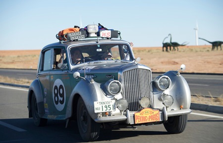 Xế cổ đua đường trường Bắc Kinh-Paris - 7 Xe Bentley MkVI 1951
