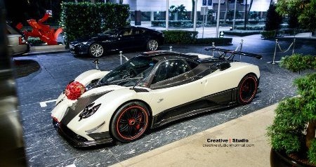 Hệ thống phanh có thể giúp xe dừng 100-0 km/h trong 2,1 giây, và 200-0 km/h trong 4,3 giây