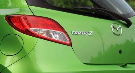 Xe Mazda2 thế hệ mới chung cơ sở gầm bệ với CX-5, Mazda6 - 1 Xe Mazda2 thế hệ hiện tại được sản xuất hoặc lắp ở Nhật Bản, Thái Lan, Trung Quốc và Việt