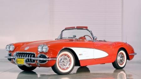 Chevrolet Corvette - 60 năm nhìn lại - 3 Chevrolet Corvette - 60 năm nhìn lại