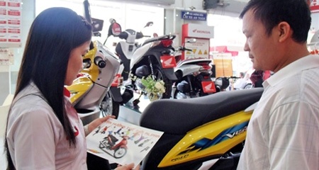 Càng ra mẫu mới, xe máy càng ế nặng - 1 Đại lý càng kinh doanh càng thua lỗ