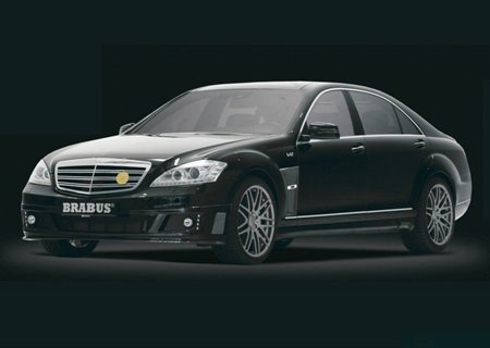 Ngắm Mercedes S600 phiên bản Rồng Brabus - 1 Biểu tượng rồng màu vàng trên lưới tản nhiệt