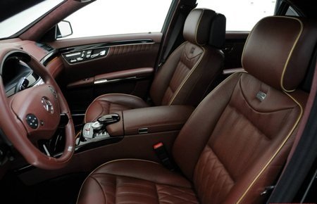 Ngắm Mercedes S600 phiên bản Rồng Brabus - 11 Thảm sàn cũng được trang bị mới