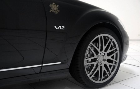 Ngắm Mercedes S600 phiên bản Rồng Brabus - 6 Hình rồng trên ốp hông