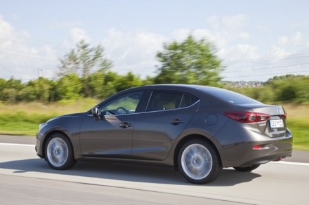 Những hình ảnh đầu tiên của xe Mazda3 sedan thế hệ mới - 3 Nhật Minh